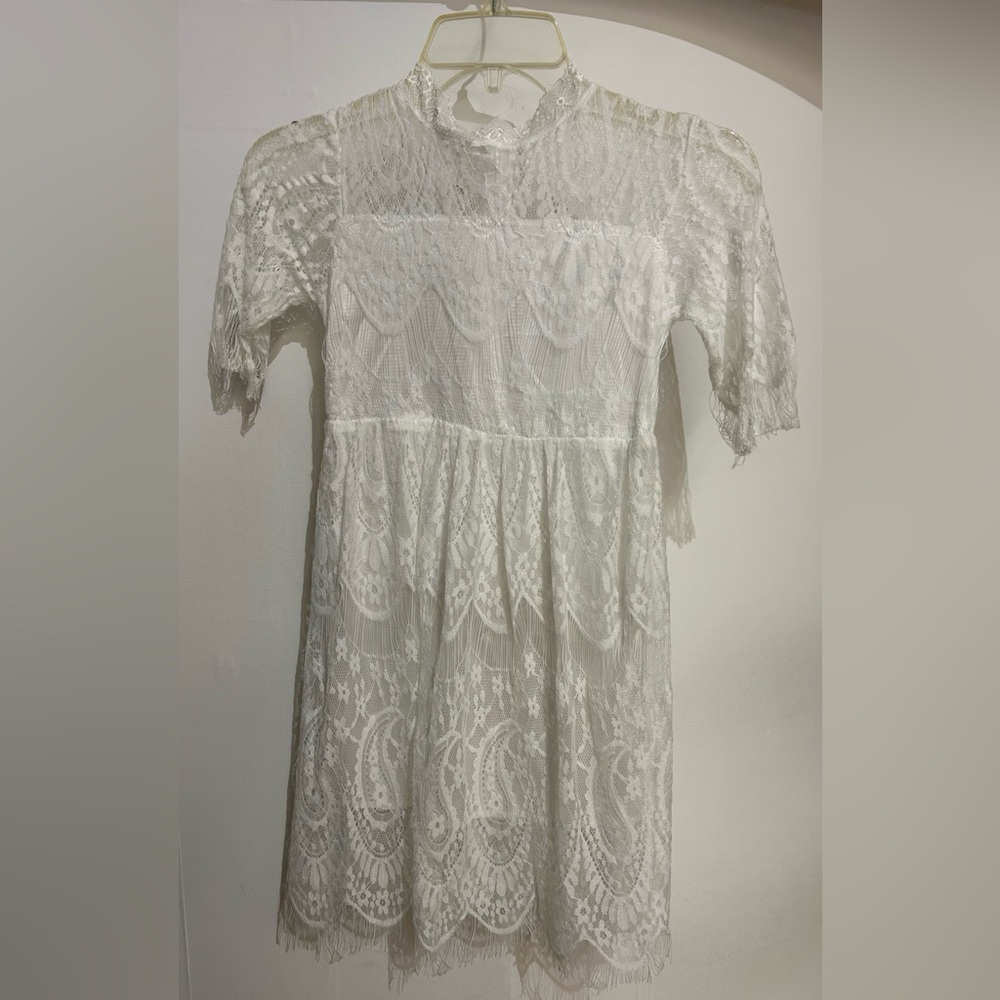 Elegant White Lace Dress